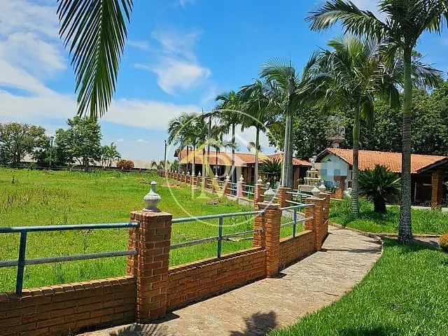 Haras com 242000m² 7 quartos e 2 banheiros, à venda, no bairro Jardim Santa Cruz em Iperó