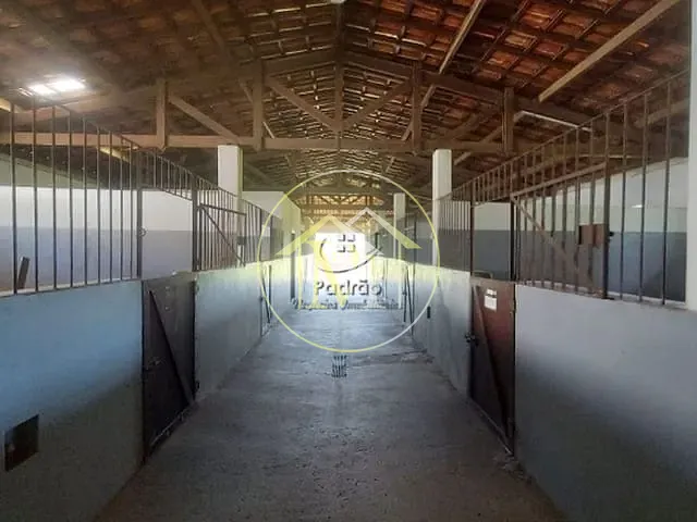 Haras com 484000m² 3 quartos e 4 banheiros, à venda, no bairro Centro em Sorocaba