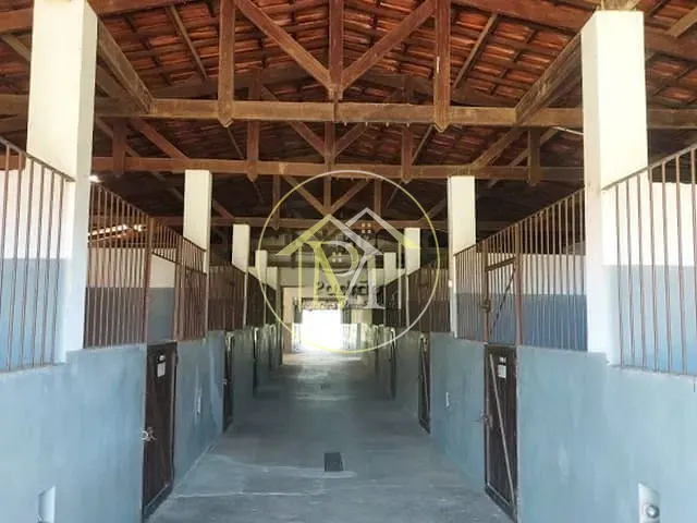 Haras com 484000m² 3 quartos e 4 banheiros, à venda, no bairro Centro em Sorocaba