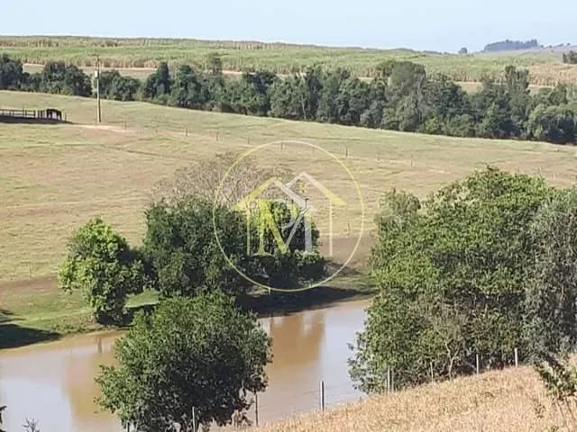 Haras com 200860m² 6 quartos e 2 banheiros, à venda, no bairro Jardim Bonanza em Tietê