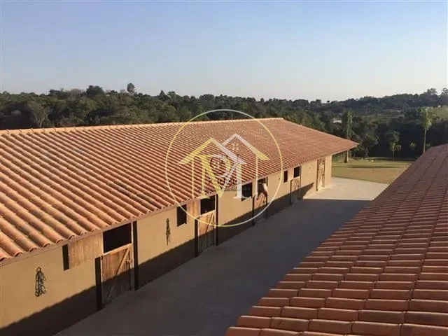 Haras com 24200m² 4 quartos e 3 banheiros, à venda, no bairro Centro em Porto Feliz