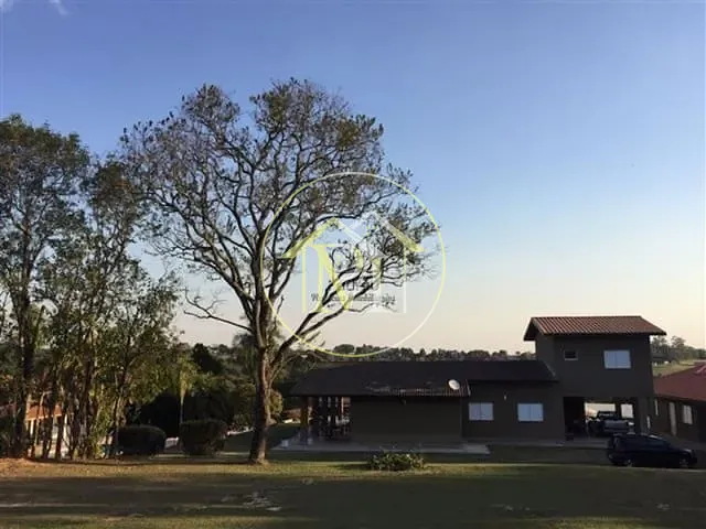Haras com 24200m² 4 quartos e 3 banheiros, à venda, no bairro Centro em Porto Feliz