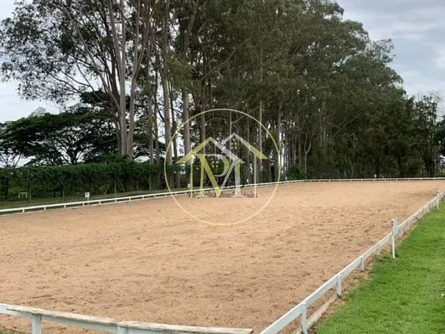 Haras com 24250m² 6 quartos e 8 banheiros, à venda, no bairro Centro em Porto Feliz