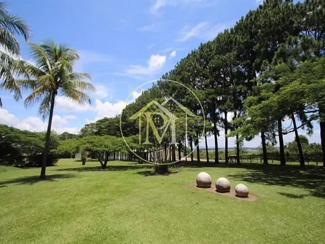 Haras com 24250m² 6 quartos e 8 banheiros, à venda, no bairro Centro em Porto Feliz