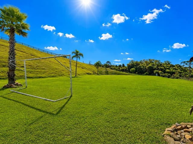 Haras com 54000m² 8 quartos e 8 banheiros, à venda, no bairro Colônia Murici em Colônia Murici