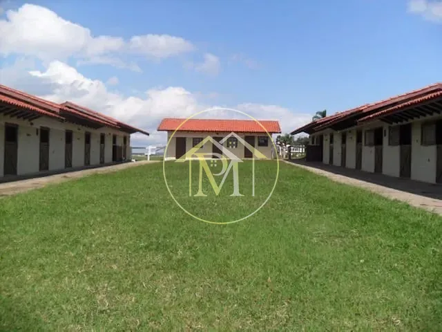 Haras com 919600m² 8 quartos e 10 banheiros, à venda, no bairro Jardim Avenida em Salto de Pirapora