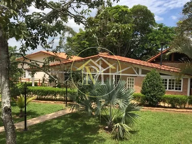 Haras com 363000m² 5 quartos e 1 banheiro, à venda, no bairro Centro em Boituva