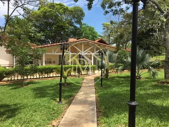 Haras com 363000m² 5 quartos e 1 banheiro, à venda, no bairro Centro em Boituva