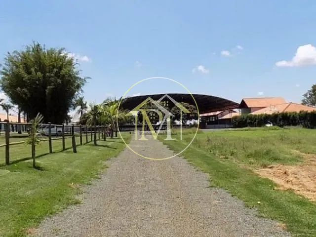 Haras com 484000m² 4 quartos e 3 banheiros, à venda, no bairro Centro em Tatuí