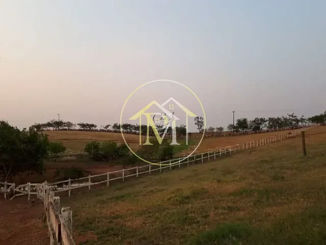 Haras com 484000m² 4 quartos e 3 banheiros, à venda, no bairro Centro em Tatuí