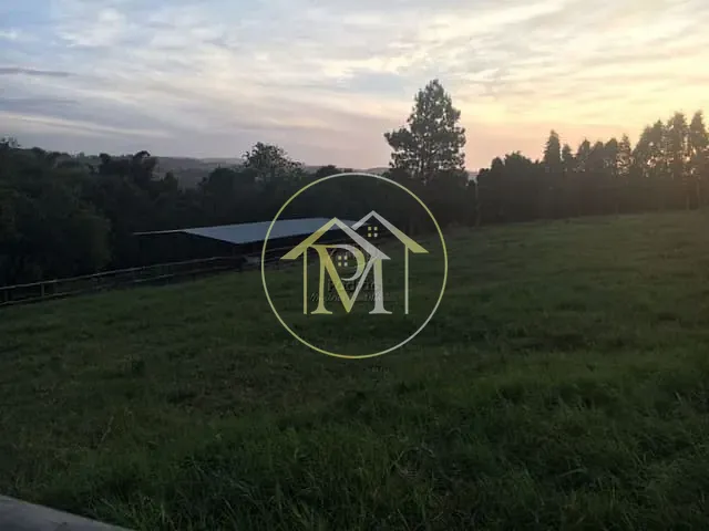 Haras com 96000m² 4 quartos e 4 banheiros, à venda, no bairro Bairro da Ressaca em Ibiúna