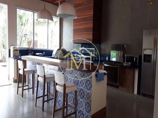 Haras com 726000m² 4 quartos e 9 banheiros, à venda, no bairro Porangaba em Porangaba