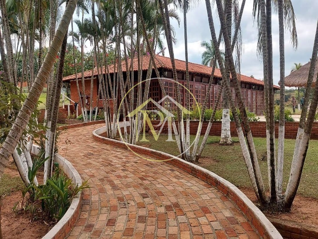 Fazenda à venda com 6 quartos, 2500m² - Foto 8