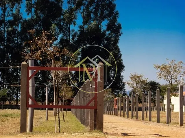 Haras com 168000m² 3 quartos e 2 banheiros, à venda, no bairro Parque Imperal em Sorocaba