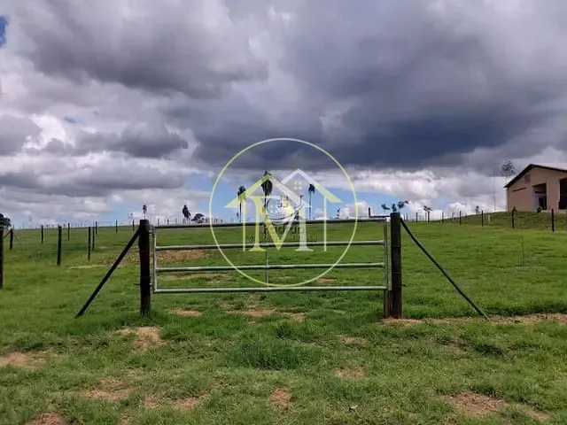 Haras com 847000m² 1 quarto e 1 banheiro, à venda, no bairro Jardim Wanderley em Tatuí