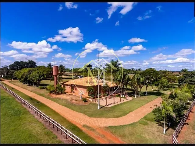 Haras com 1518792m² 2 quartos e 2 banheiros, à venda, no bairro Aleluia em Quadra