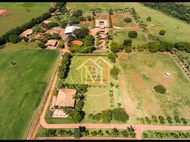 Haras com 1518792m² 2 quartos e 2 banheiros, à venda, no bairro Aleluia em Quadra