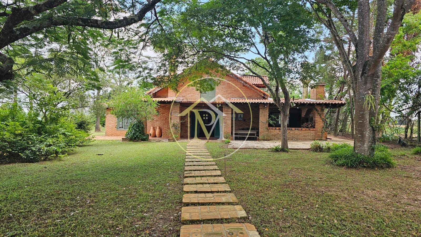 Fazenda, 240 m² - Foto 1