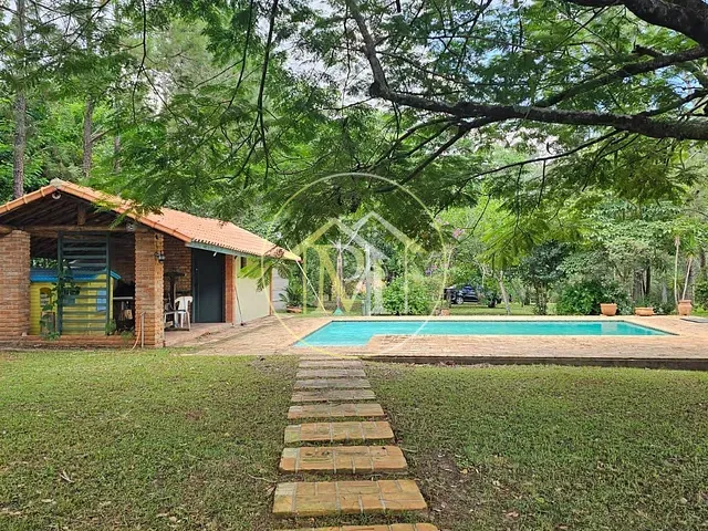 Haras com 240m² 4 quartos e 5 banheiros, à venda, no bairro Munic Luis suplicy em Boituva