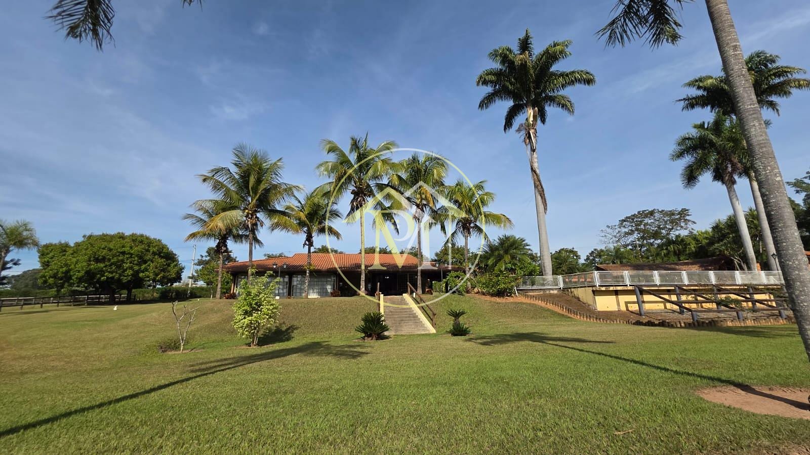 Fazenda à venda com 3 quartos, 10m² - Foto 10