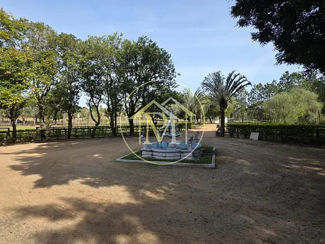Haras com 63000m² 3 quartos e 4 banheiros, à venda, no bairro Centro em Salto