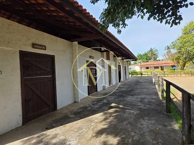 Haras com 63000m² 3 quartos e 4 banheiros, à venda, no bairro Centro em Salto