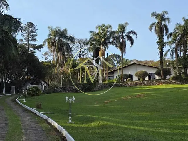 Haras com 7840m² 6 quartos e 5 banheiros, à venda, no bairro Centro em Cotia