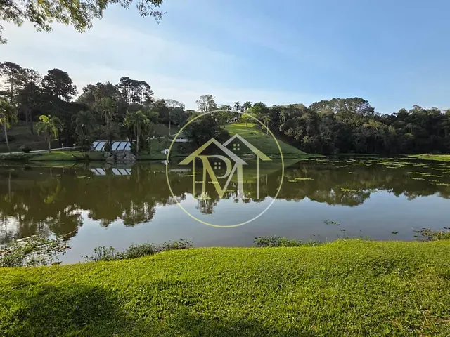Haras com 7840m² 6 quartos e 5 banheiros, à venda, no bairro Centro em Cotia