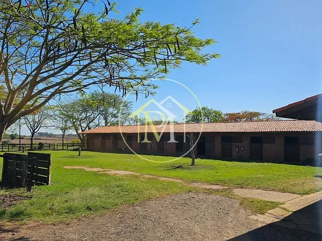Haras com 774400m² 10 quartos e 12 banheiros, à venda, no bairro Centro em Cesário Lange