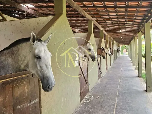 Haras com 108900m² 3 quartos e 4 banheiros, à venda, no bairro Tanque em Atibaia