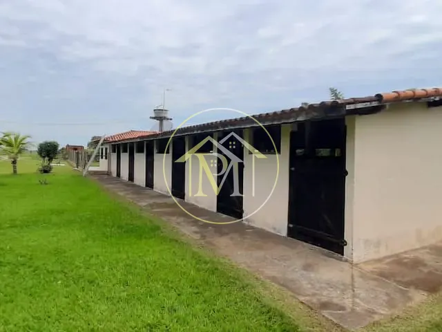 Haras com 157300m² 3 quartos e 2 banheiros, à venda, no bairro Centro em Cerquilho