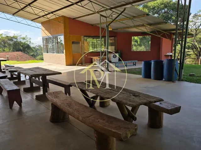 Haras com 60000m² 3 quartos e 2 banheiros, à venda, no bairro Centro em São Roque