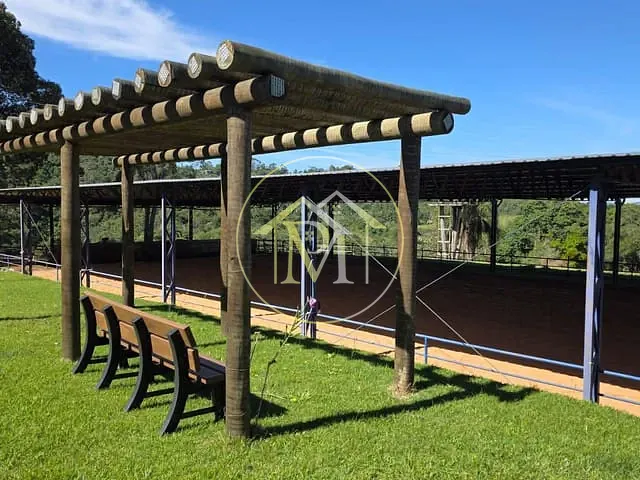 Haras com 48000m² 5 quartos e 5 banheiros, à venda, no bairro Centro em Cotia