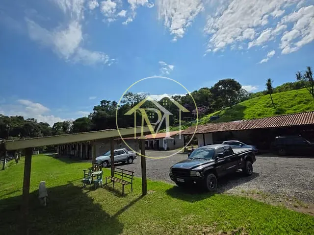 Haras com 4228m², à venda ou para alugar, no bairro Centro em Vargem Grande Paulista
