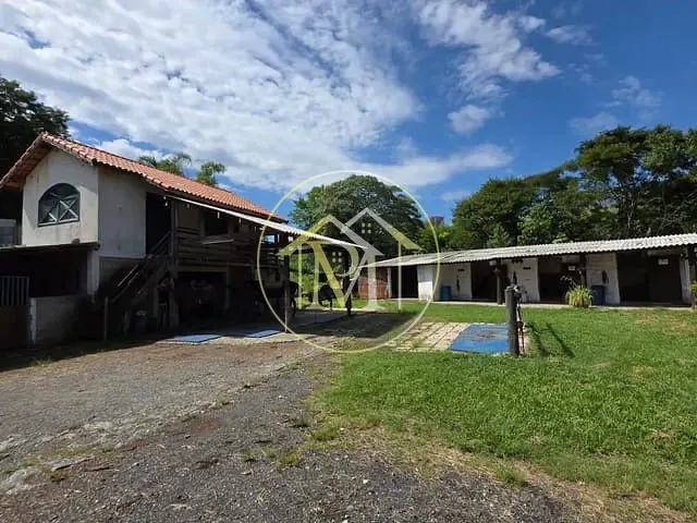 Haras com 4228m², à venda ou para alugar, no bairro Centro em Vargem Grande Paulista