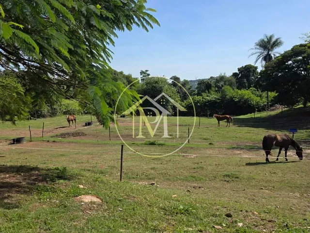 Haras com 30000m² 2 quartos e 2 banheiros, à venda, no bairro Área rural de Porqangaba em Porangaba