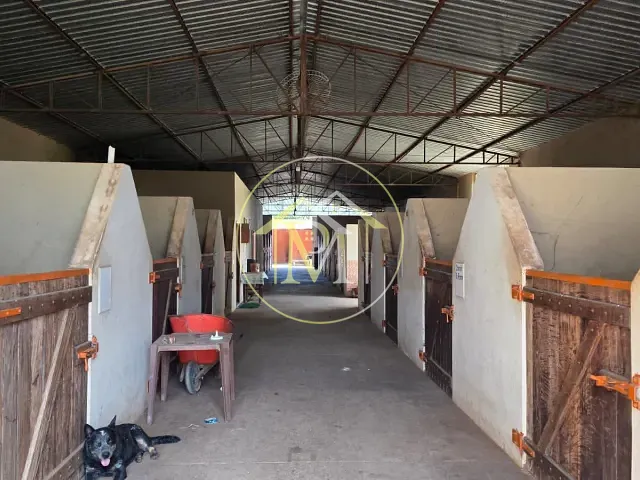 Haras com 30000m² 2 quartos e 2 banheiros, à venda, no bairro Área rural de Porqangaba em Porangaba