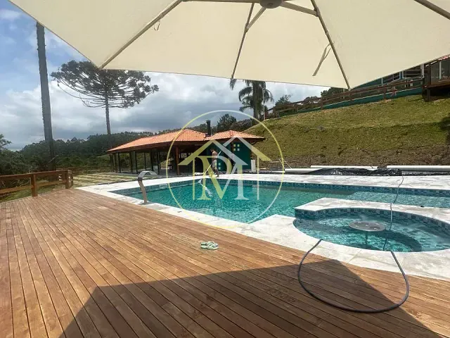 Haras com 40000m² 4 quartos e 5 banheiros, à venda, no bairro Área rural em São Roque