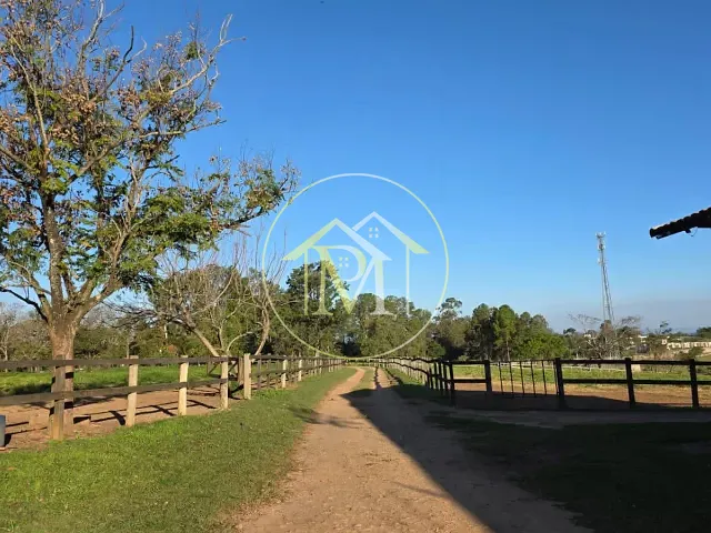Haras com 130075m² 3 quartos e 5 banheiros, à venda, no bairro Área rural em Porto Feliz