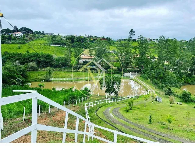 Haras com 20000m² 2 quartos e 4 banheiros, à venda, no bairro Área rural em Igaratá