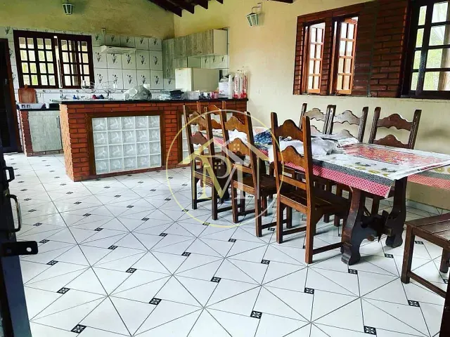Haras com 20000m² 2 quartos e 4 banheiros, à venda, no bairro Área rural em Igaratá