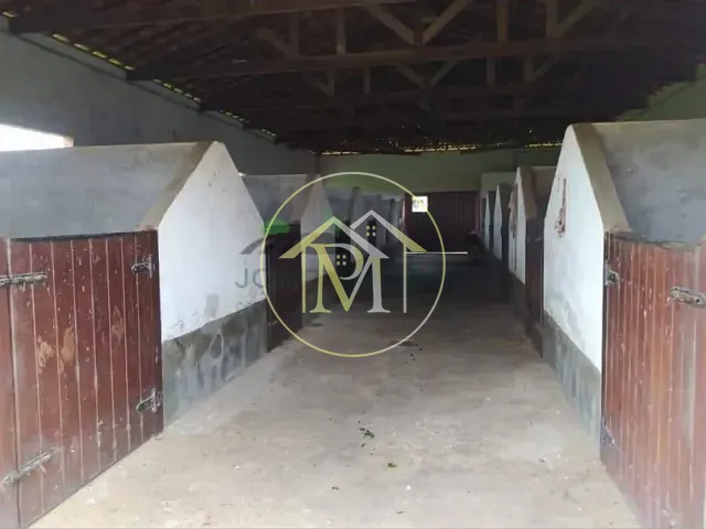 Haras com 75000m² 2 quartos e 3 banheiros, à venda ou para alugar, no bairro Área rural em Atibaia
