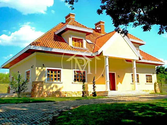Haras com 285058m² 4 quartos e 5 banheiros, à venda, no bairro Área rural em Jacareí