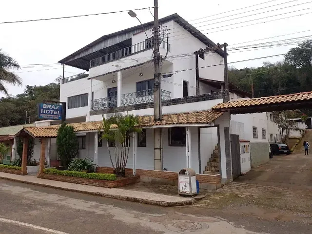 Hotel com 1081m², à venda, no bairro São Francisco em Brazópolis