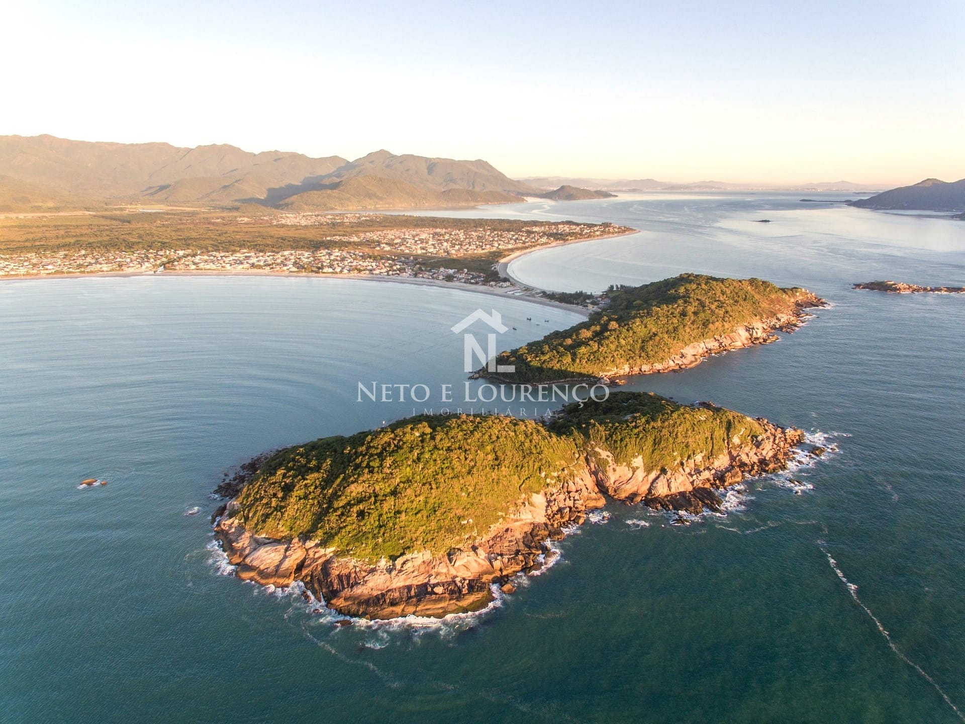 Depósito-Galpão, 121000 m² - Foto 1