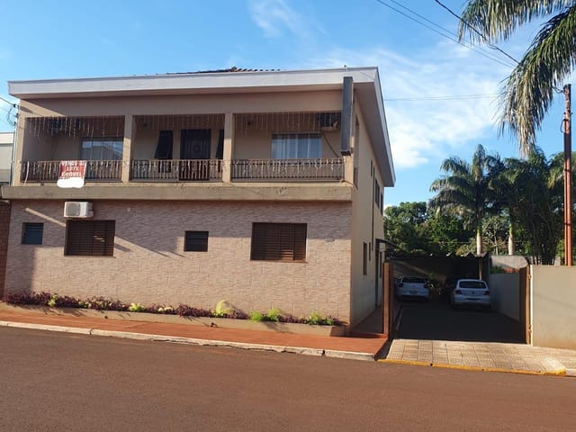 Hotel com 525m², à venda, no bairro Centro em Pedrinhas Paulista
