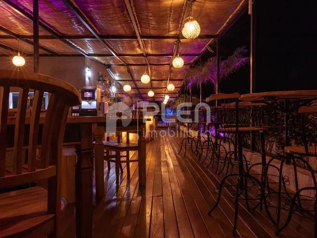 Hotel com 1900m², à venda, no bairro Lázaro em Ubatuba
