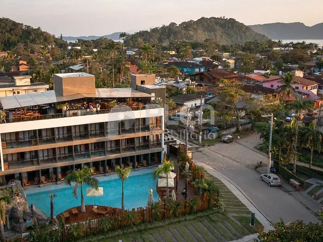 Hotel com 1900m², à venda, no bairro Lázaro em Ubatuba