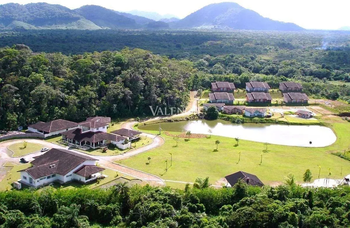 Depósito-Galpão, 122300 m² - Foto 1