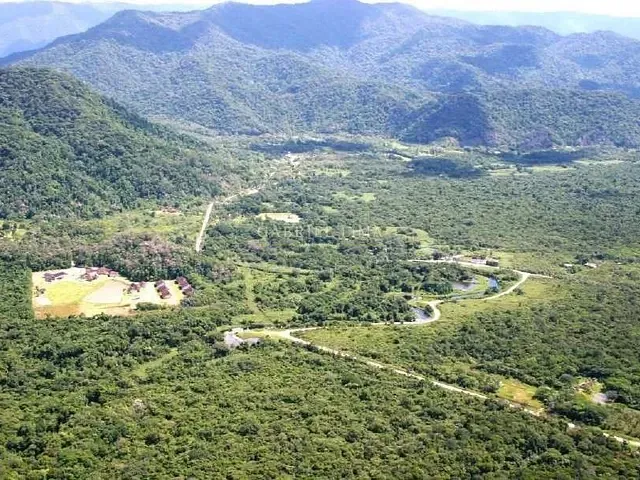 Hotel com 122300m², à venda, no bairro Centro em Mongaguá